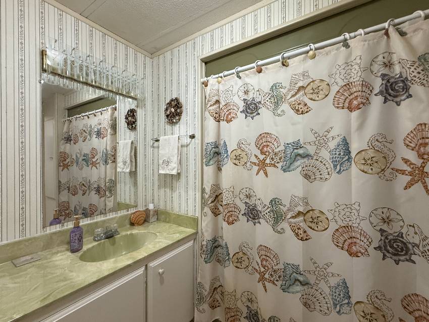 837 Bayshore Dr a Ellenton, FL Mobile or Manufactured Home for Sale